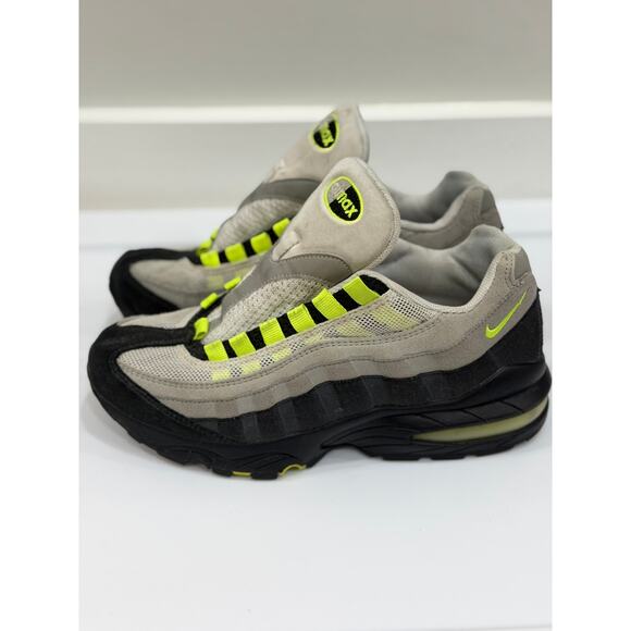 2016 Nike Air Max 95 OG Neon Grey 307565-077 Youth Size 6Y / Women’s Size 7.5 - Picture 6 of 10
